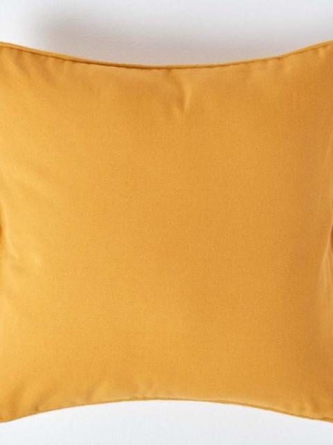 Piped Cushion