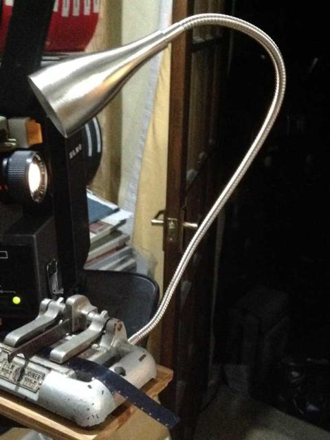 Film splicer lamp